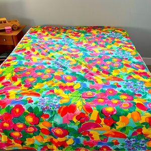 Massive vibrant tablecloth